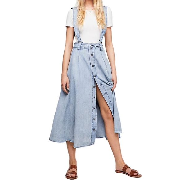 Free People Dresses & Skirts - Free People Blue Denim Button Front Pleated A-line Midi Jumper Skirt S
